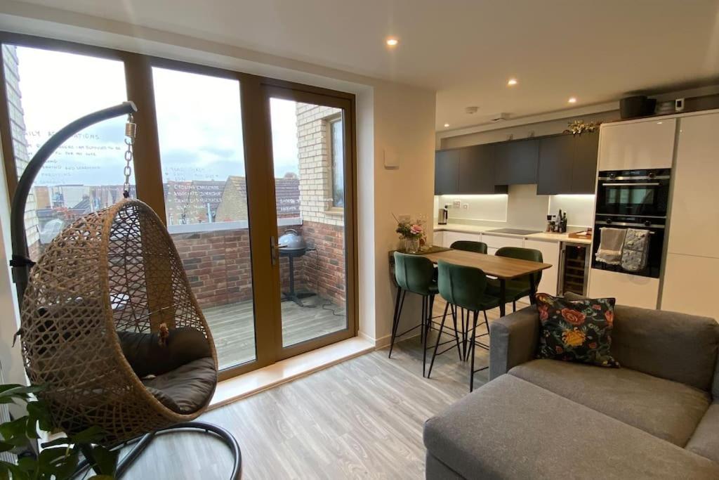 London Luxe: Stylish Studio Exteriér fotografie
